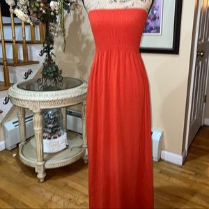Love chesley long maxi dress med tangerine color